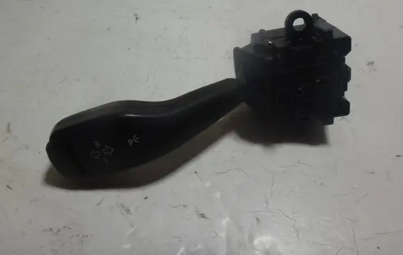 BMW 5 E39 Indicator stalk 8363668