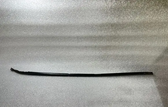 Volkswagen Touareg I Tailgate trim 7L60854328