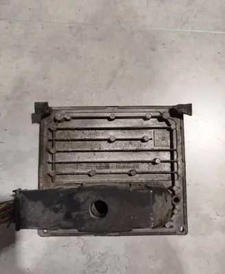 Ford Focus Engine control unit/module 6S6112A650LD S120977312D 6S61-12A650-LD