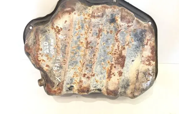 Nissan X-Trail T30 Oil sump