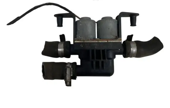 BMW X5 F15 Coolant heater control valve 6910544 64116910544 1147412166