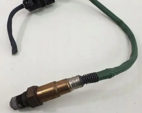 Mercedes-Benz C W204 Lambda probe sensor 0085423018