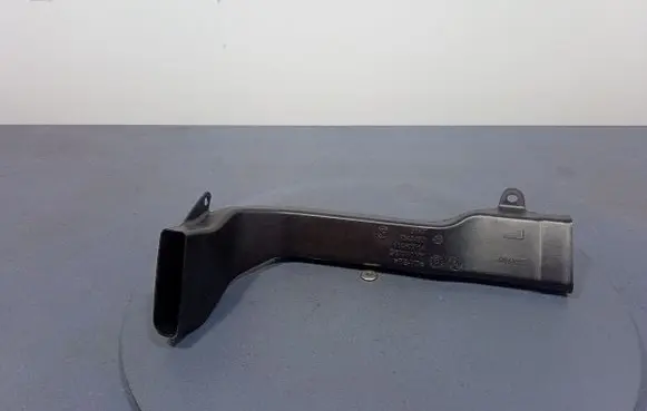 BMW 7 F01 F02 F03 F04 Air intake hose/pipe 7343455