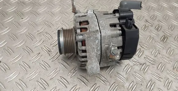 Toyota Yaris Generator/alternator 270600Q200