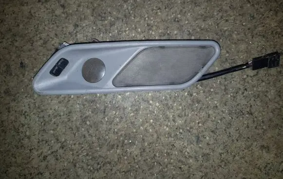 BMW 5 E34 Rear seat light 8355037