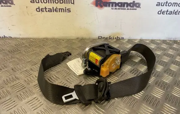 Opel Insignia A Front seatbelt 3063932