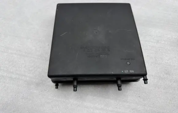 Mercedes-Benz S W222 Vacuum air tank A2228050019