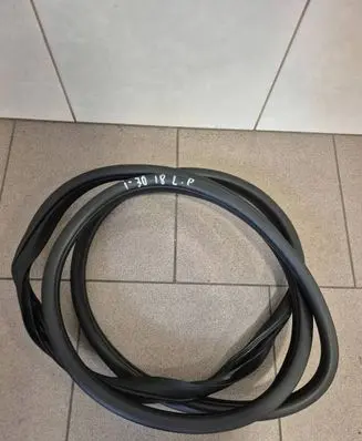 Hyundai i30 Front door rubber seal 