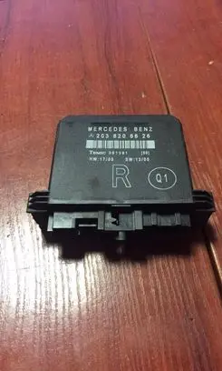 Mercedes-Benz C W203 Door control unit/module 2038206626