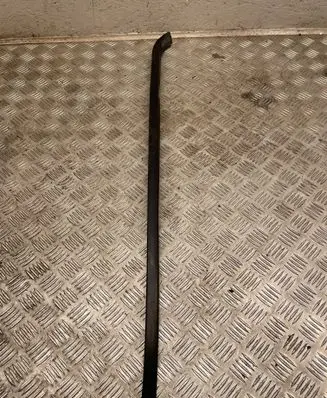 Toyota Avensis Verso Windshield trim 