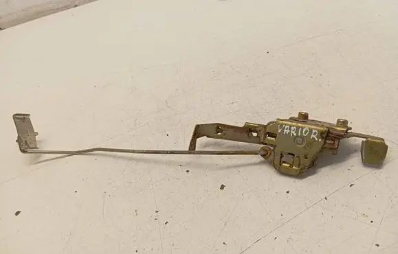 Mercedes-Benz Vario Front door lock 0007202935