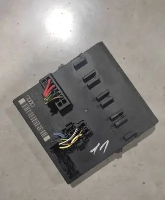 Audi A4 S4 B6 8E 8H Comfort/convenience module 8E0907279C 21062004