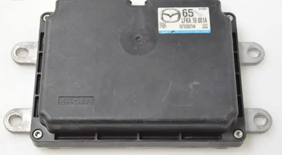 Mazda 3 II Engine control unit/module LFKA18881A