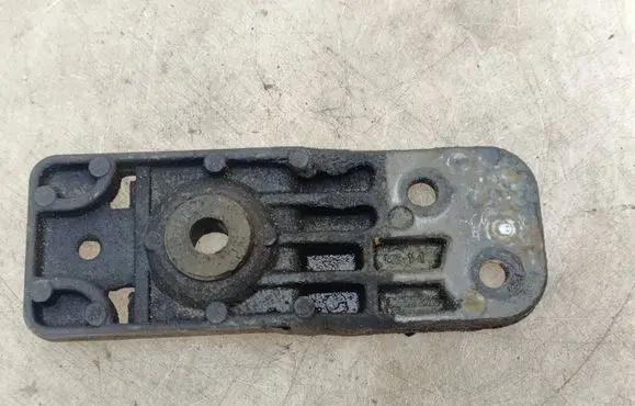 Opel Astra J Radiator support slam panel bracket 13337826