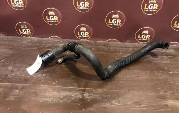 Volvo S80 Engine coolant pipe/hose S8000102