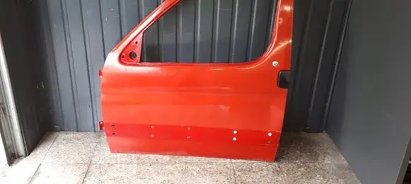 Peugeot Partner Front door
