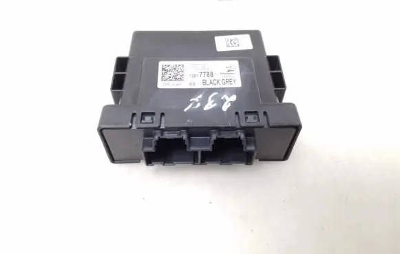 Opel Insignia B Parking PDC control unit/module 13517788