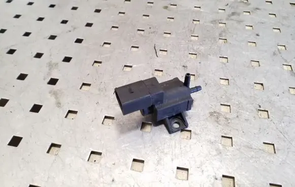 Volkswagen Phaeton Turbo solenoid valve 037906283D 72809800