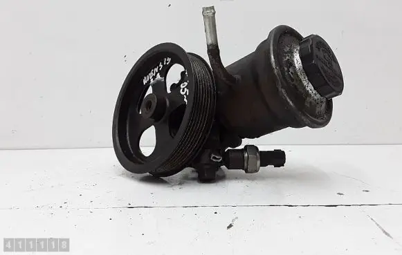 Toyota Avensis T250 Power steering pump
