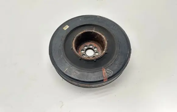 Audi Q7 4L Crankshaft pulley 059105251