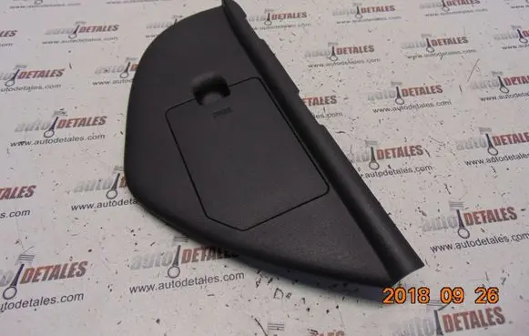 Hyundai i30 Dashboard side end trim 847182R100