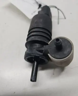 Audi A6 S6 C5 4B Windscreen/windshield washer pump