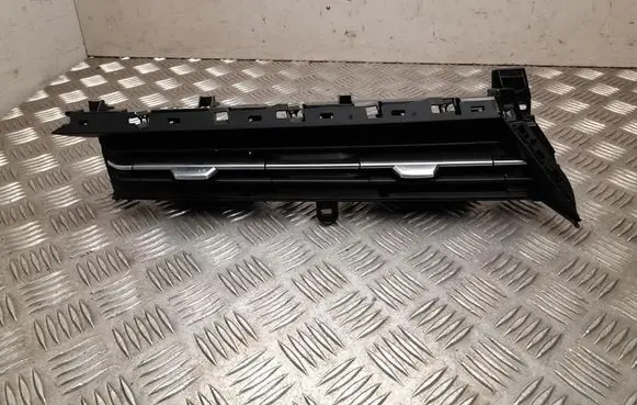 Audi Q4 e-tron Dash center air vent grill 89C820951A