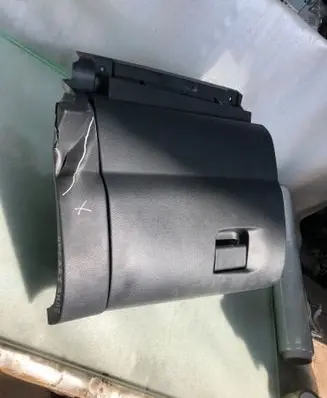 Nissan Juke II F16 Glove box 685206pe0a