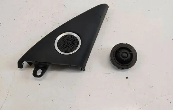 Audi A4 S4 B8 8K Front door speaker cover trim 8K0035424A
