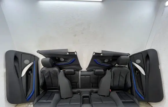 Seat set
