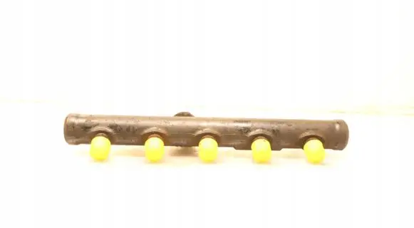 Volvo V50 Fuel main line pipe