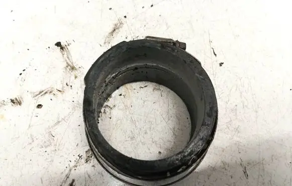 Intercooler hose/pipe