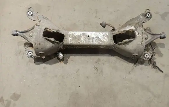 Peugeot 407 Rear subframe 