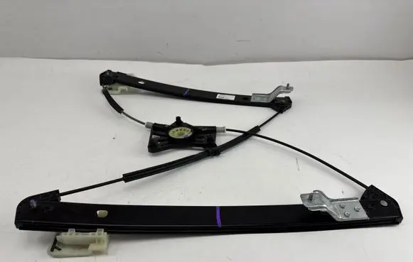 Audi Q2 - Front door electric window regulator 81A837462