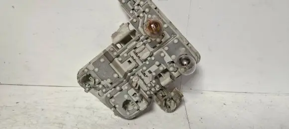 Volvo S40 Tail light bulb cover holder 28139007