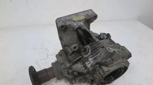 Nissan X-Trail T30 Rear gearbox reducer/haldex oil pump 