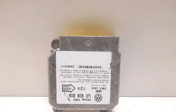 Volkswagen Golf IV Airbag control unit/module 1J0909609