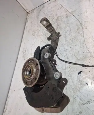 Mercedes-Benz E W213 Front wheel hub spindle knuckle A2133325100