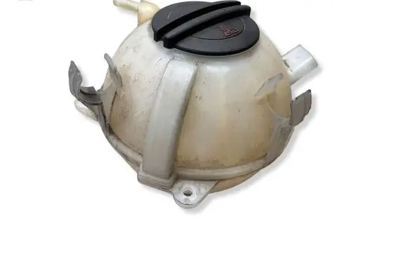 Audi Q3 8U Coolant expansion tank/reservoir 1K0121407A