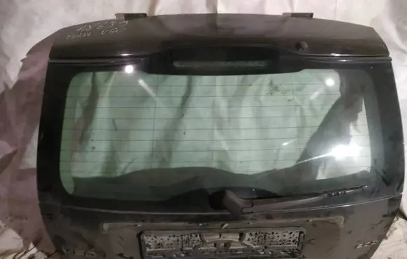 Volvo V50 Tailgate/trunk/boot lid PILKAS