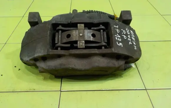 Land Rover Range Rover Sport L320 Front brake caliper PRZOD TP135
