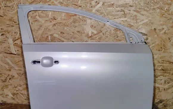 Cadillac XTS Front door 22744362