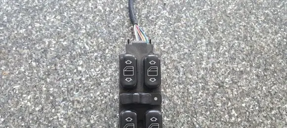 Mercedes-Benz S W220 Electric window control switch 2208201010