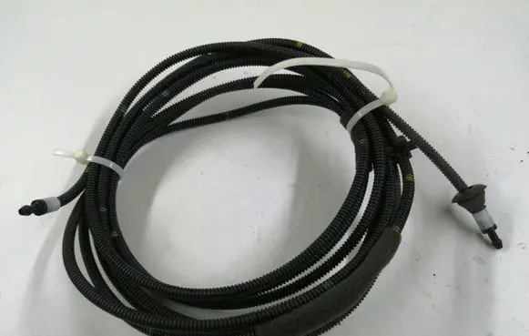 Hyundai Kona I Window washer liquid tank fill tube 