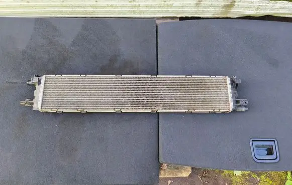 Audi Q3 8U Intercooler radiator 8K0145804H