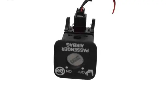 Passenger airbag on/off switch