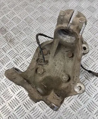 BMW 1 E81 E87 Front wheel hub 6764444