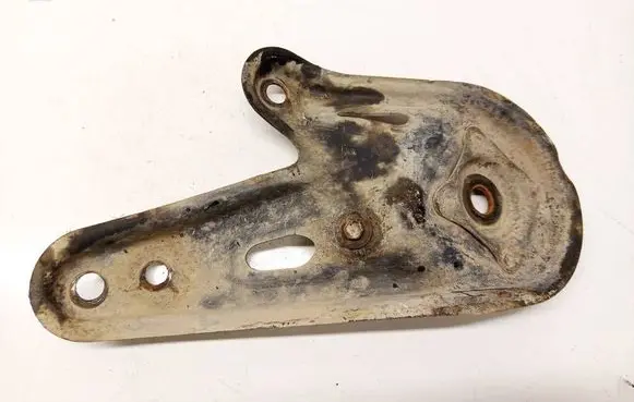 Lexus RX 300 Engine mounting bracket 
