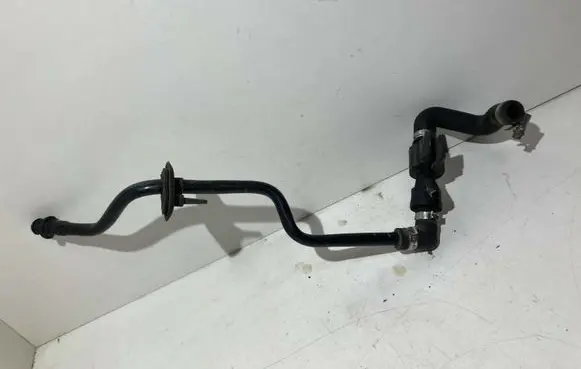 Audi A4 S4 B5 8D Vacuum line/pipe/hose 8D0611743