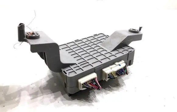 Mazda CX-7 Central body control module EH6267560F